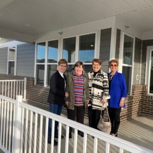 Jill Decker mom aunts at Washington Home